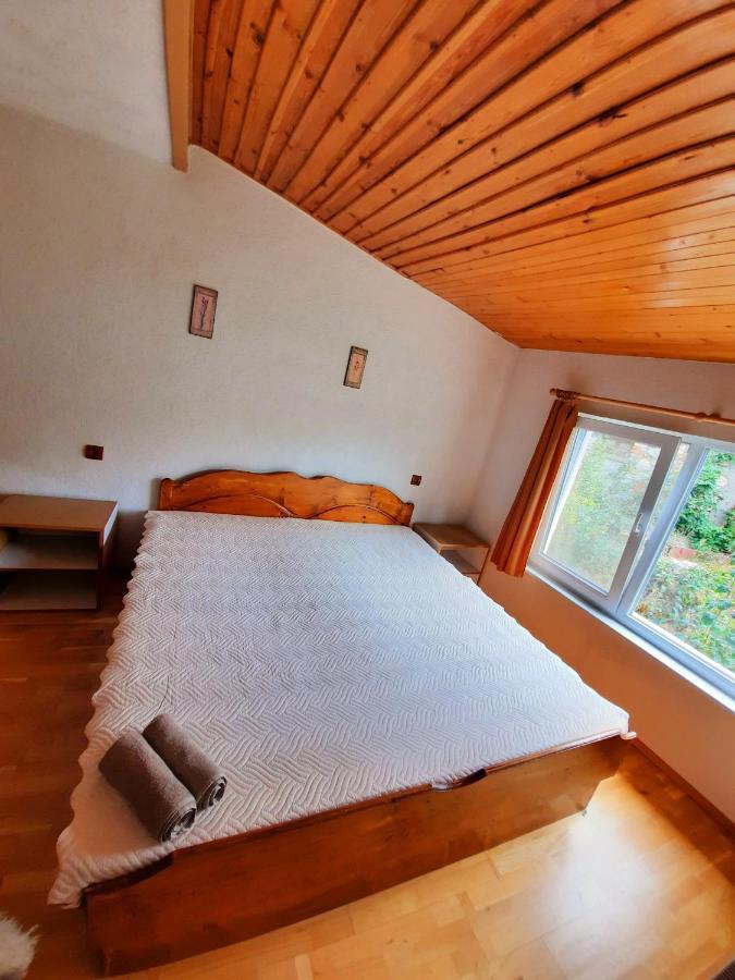 Guesthouse Classic โดสปัต ภายนอก รูปภาพ